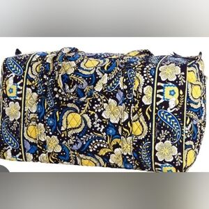 Vera Bradley Large Duffle Bag ( Ellie Blue)